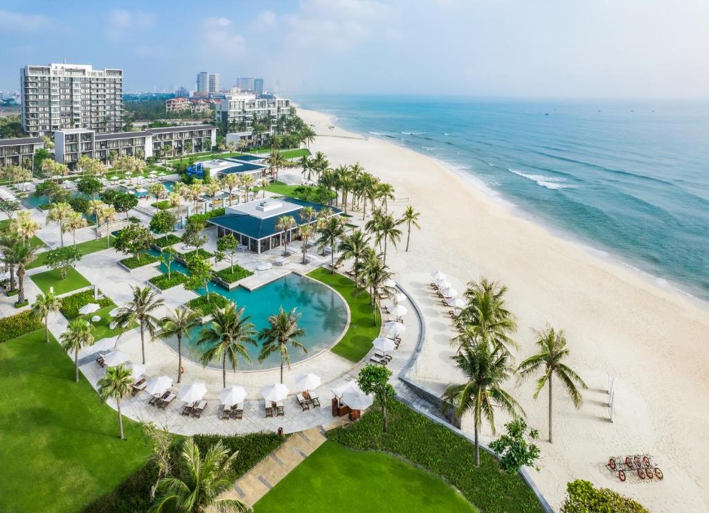 Hyatt vs Marriott Da Nang
